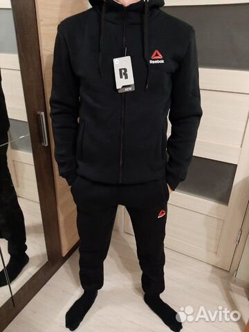 Спортивный костюм Спортивный костюм