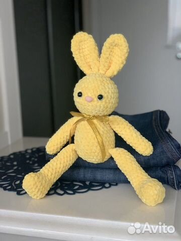 Вязаная игрушка ручной работы, заяц, мышь Вязаная игрушка ручной работы, заяц, мышь