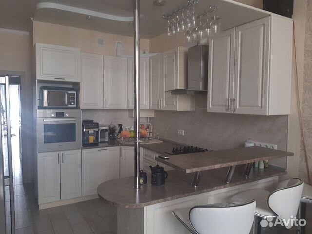 2-к квартира, 75 м², 1/7 эт.