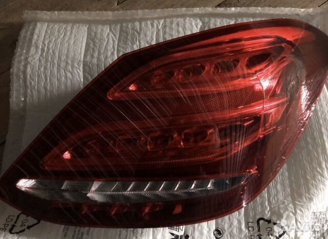 Фонарь правый Mercedes 205