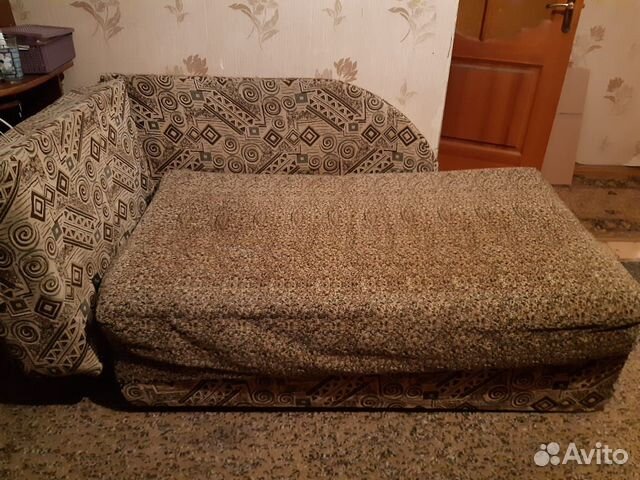 Маленький диван Маленький диван
