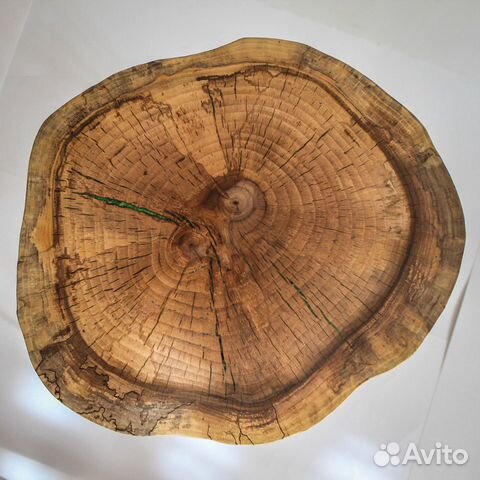 Журнальный столик из грецкого ореха Журнальный столик из грецкого ореха