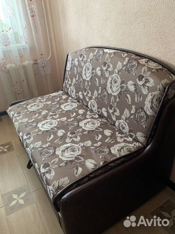 Диван