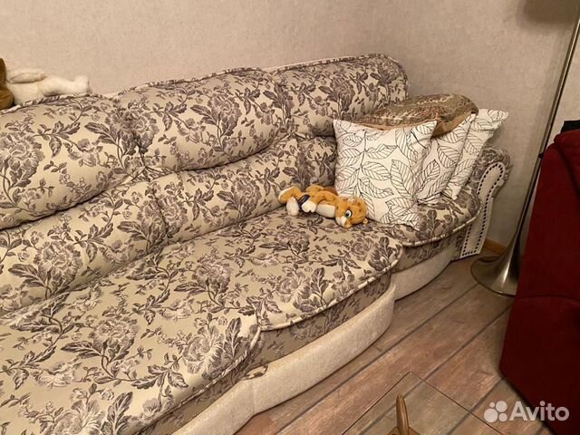 Диван