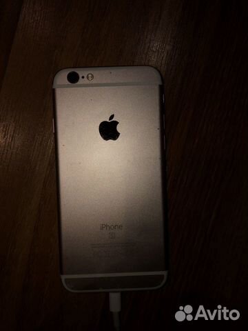 Телефон iPhone