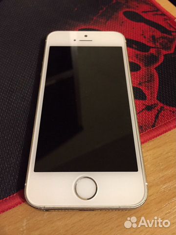 Телефон iPhone