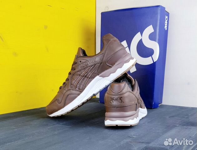 Asics кроссовки новые мужские коричневые Asics кроссовки новые мужские коричневые