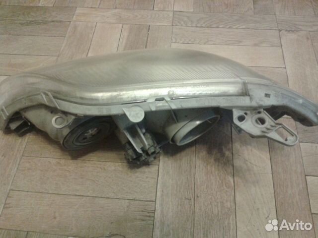 Фара передняя Toyota Corolla E120 Фара передняя Toyota Corolla E120