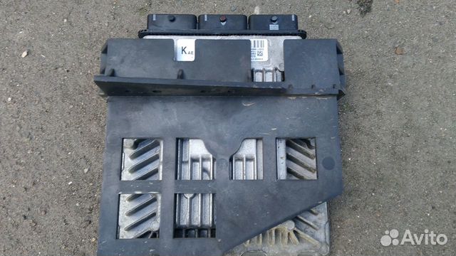 Блок управления двс Jaguar XF 2,7D 2008