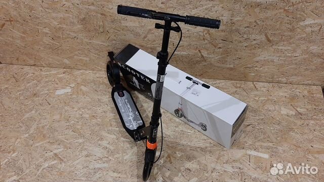 Самокат. Scooter Urban. С ручным тормозом Самокат. Scooter Urban. С ручным тормозом