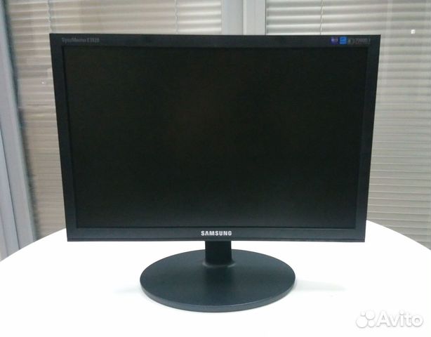 Монитор SAMSUNG E1920NW диагональ 19'