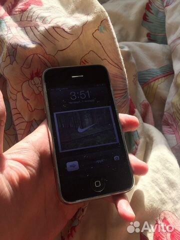 Телефон iPhone 3gs Телефон iPhone 3gs