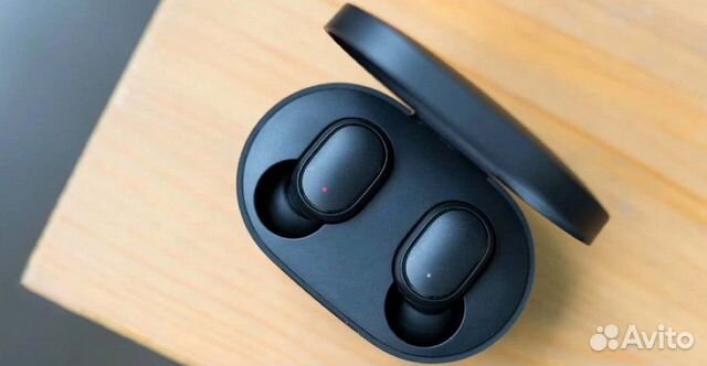 Беспроводные наушники XiaoMi AirDots, новые Беспроводные наушники XiaoMi AirDots, новые