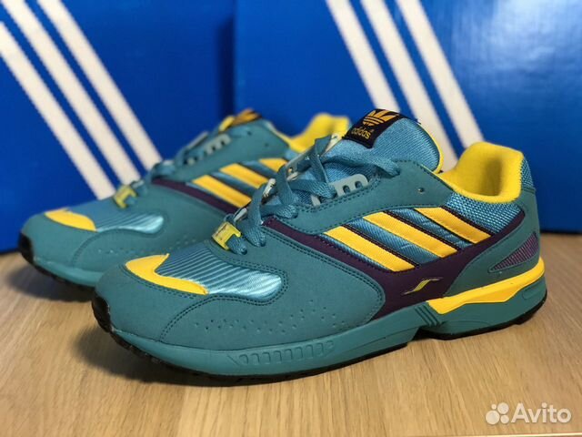 Новые кроссовки adidas zx 4000 голубые Новые кроссовки adidas zx 4000 голубые