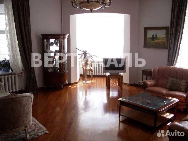 3-к квартира, 140 м², 2/5 эт.