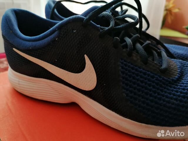 Кроссовки Nike Revolution 4 Кроссовки Nike Revolution 4