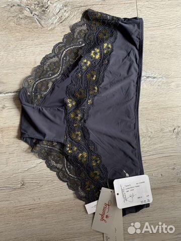 Трусы женские triumph новые L Трусы женские triumph новые L