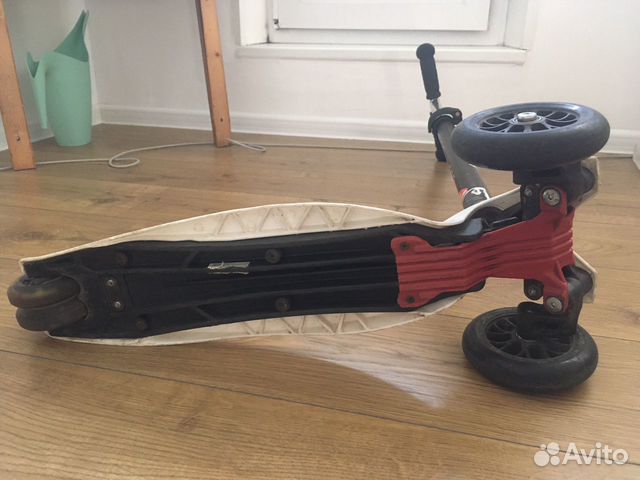 Самокат Maxi Micro белый как облачко Самокат Maxi Micro белый как облачко