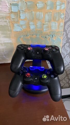 Sony PS4 Slim 1TB новая 2 джойстика + игра Horizon