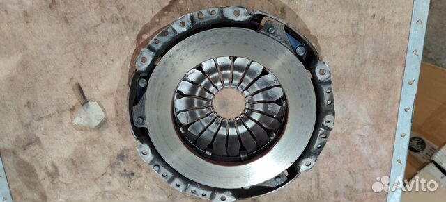 Корзина сцепления Renault Duster 2.0 4x4 Корзина сцепления Renault Duster 2.0 4x4