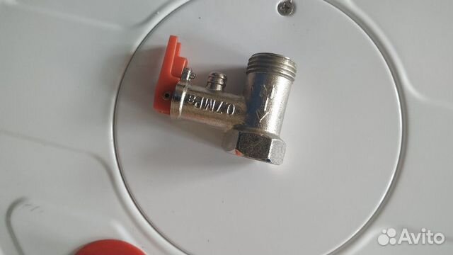 Водонагреватель Thermex Solo 50V Водонагреватель Thermex Solo 50V