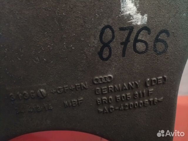 Кулак поворотный задний левый Audi A8 D4
