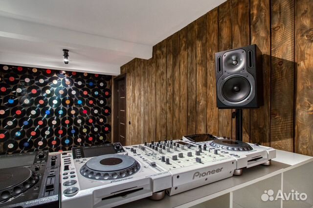 DJ Практика (студия) и Synth Room