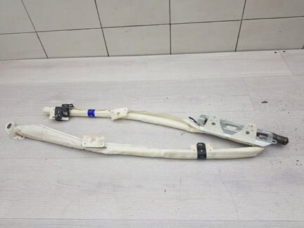 Шторка правая Vw Golf 6 caxa 2012