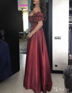 Вечернее платье