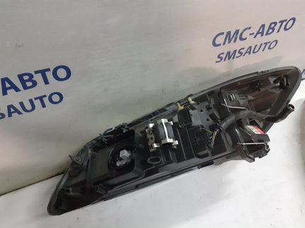 Фара адаптивный ксенон правая Volvo C30 С30 2.0