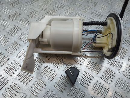 Насос топливный электрический Toyota Camry V50 VII