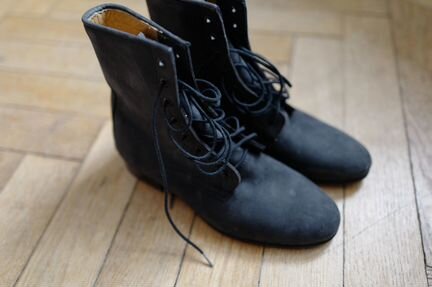 Ботинки из нубука dieppa restrepo новые