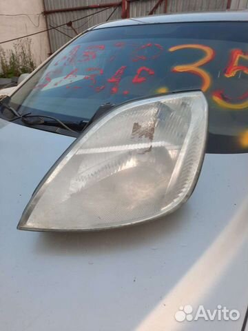 Фара левая б/у Ford Fiesta