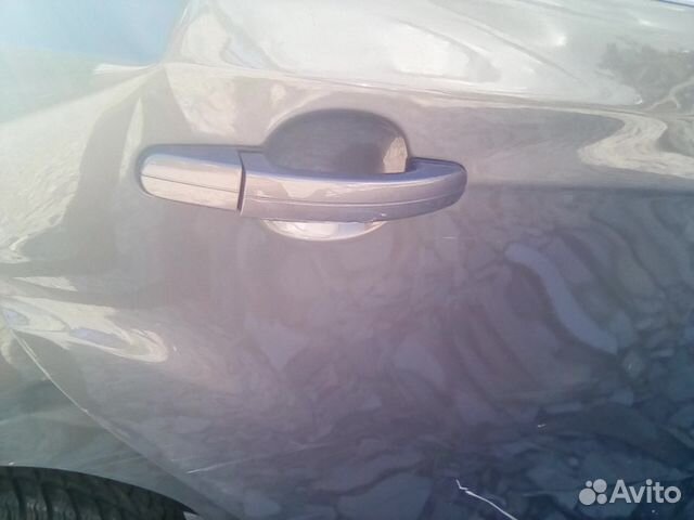 Дверные ручки наружные Ford Focus 3.2013 года