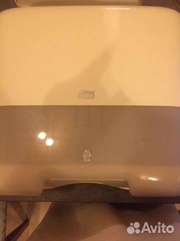 Диспенсоры для полотенец Tork