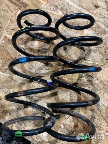 Пружина передняя Volvo V50 S40 B5254T 2008-2012