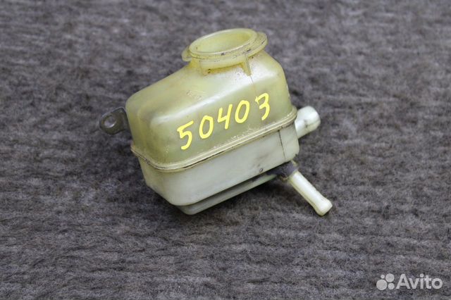 Бачок гур Toyota Avensis AZT250 1azfse