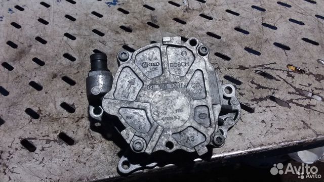 Вакуумный насос двигателя Audi Volkswagen