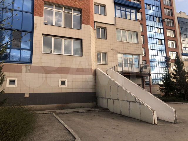 Продажа помещения с арендным бизнесом