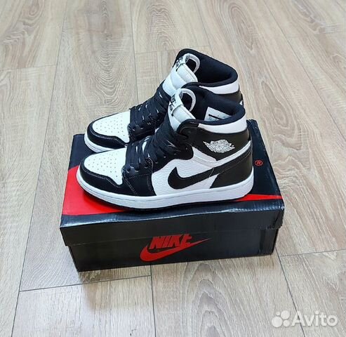 Кроссовки nike air jordan 1 mid + носки