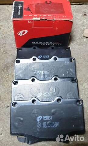 Тормозные колодки Toyota Land Cruiser 70/80/90