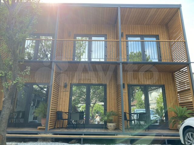 Комната 18 м² в 8-к., 2/2 эт.