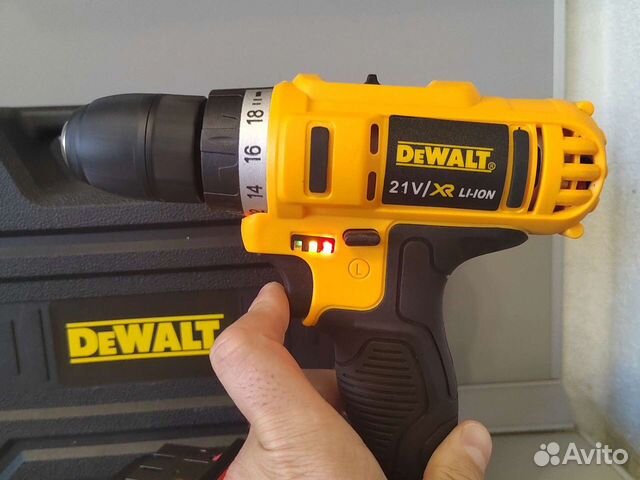 Аккумуляторная дрель шуруповерт DeWalt 21v