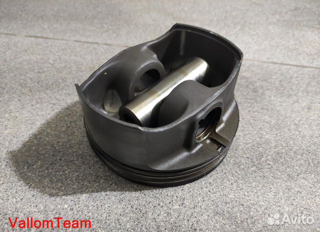 Лот SD2-94 Поршень с пальцем и кольцами гидроцикла