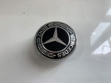 Эмблема mercedes на капот