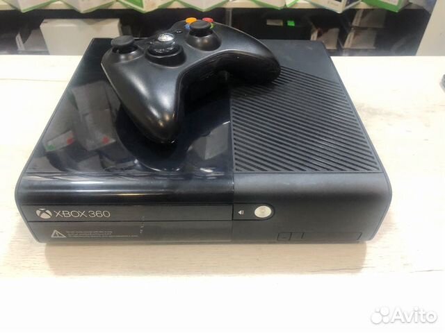 X-Box 360E 250gb + 72 игры