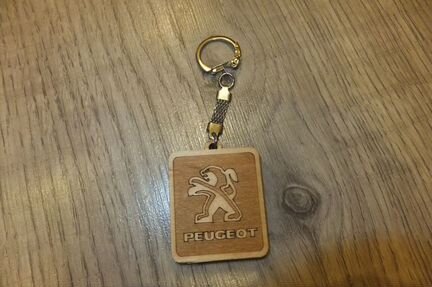 Брелок для автомобильных ключей