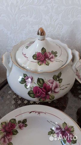 Столовые сервизы на 12 и 6 персон новые