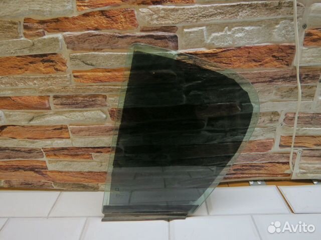 Стекло заднее левое форточка Opel Astra H Астра