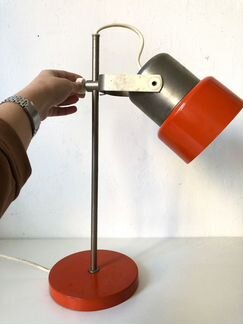 Лампа настольная